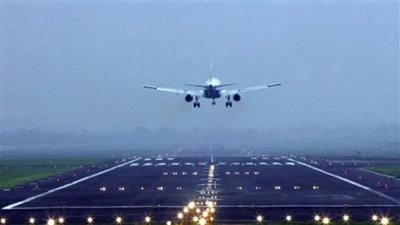 الطيران  الكويتي: انحراف طائرة عن مدرج الهبوط 