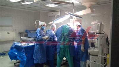 فريق طبي يجري جراحة ناجحة لمسن بسبب نزيف بالمخ 