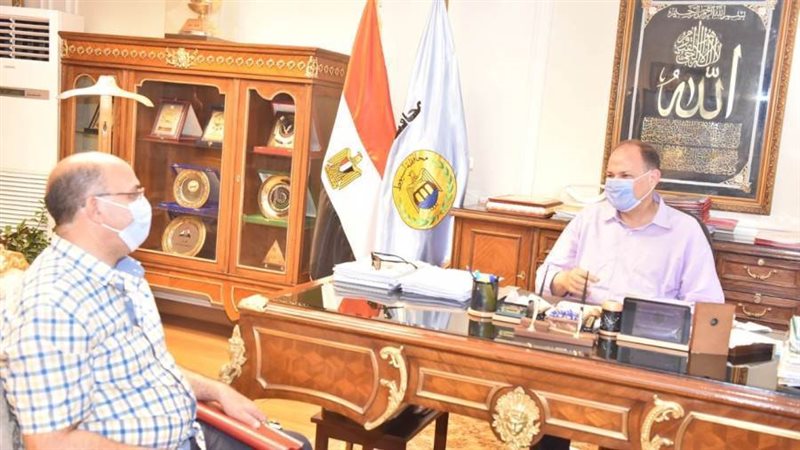 محافظ أسيوط يلتقي