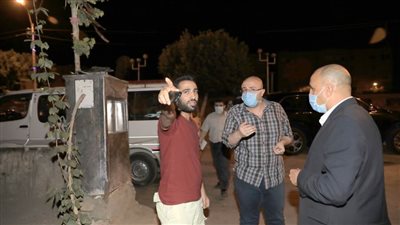 محافظ بني سويف يتابع  تطبيق الحظر بالفشن وببا