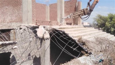 إزالة 12 حالة تعدٍ على الأراضي الزراعية وأملاك الدولة بالبحيرة