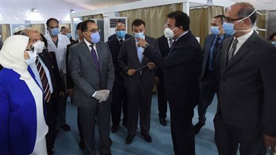 عاجل.. رئيس الوزراء يتفقد المستشفى الميداني بجامعة عين شمس