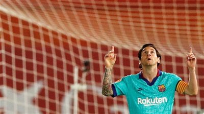 ميسي على بعد هدفين من رقم 