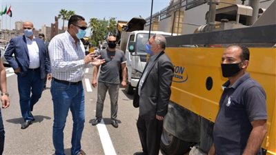 توزيع 8 سيارات مكنسية على الوحدات المحلية بالدقهلية