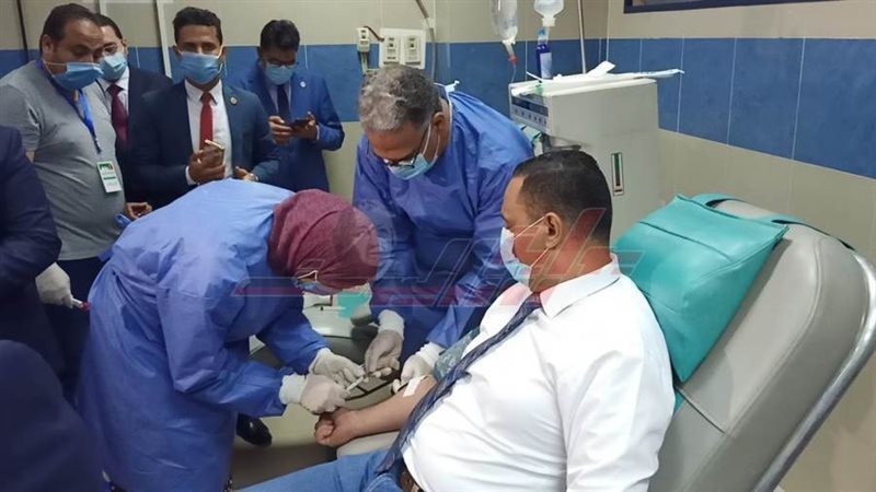 تبرع المحافظ بالبلازما