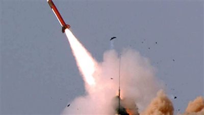 أربعة صواريخ 