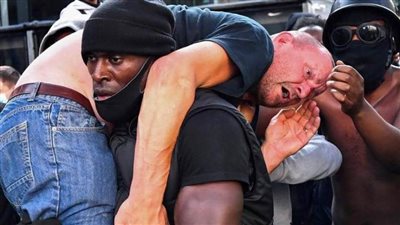 صورة هزت العالم..لماذا ؟