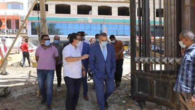 محافظ سوهاج يتفقد بوابة مرسى ناصر السياحي