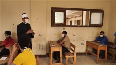 وكيل الأزهر يتفقد لجان امتحانات الثانوية الأزهرية في أول أيامها