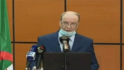 مسؤول جزائري: ارتفاع إصابات كورونا سببه عدم احترام التدابير الوقائية الجمعة 
