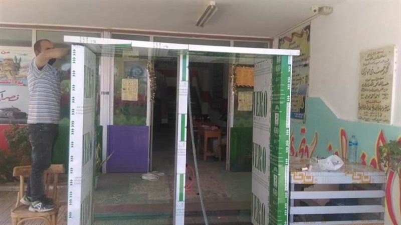 بوابات تعقيم الكترونية