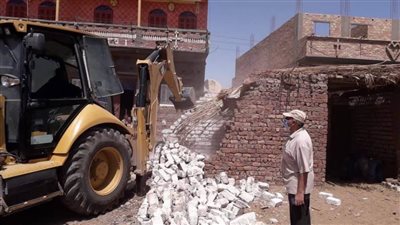 محافظة سوهاج: إزالة 15 حالة تعدٍّ على الأراضي الزراعية وأملاك الدولة