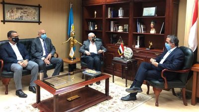 العنانى يوجه الشكر للفنادق التي استقبلت العالقين من الخارج