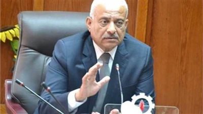 تصنيع 2000 غطاء واقٍ للوجه لتدعيم مديرية الصحة بالسويس