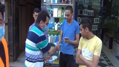 توزيع ١٠ آلاف كمامة بالمجان على أهالي الإسكندرية