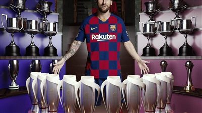 «ميسي» يطفئ شمعته الـ33.. تعرف على أرقامه وإنجازاته