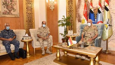 الفريق محمد فريد يلتقي مساعد رئيس هيئة الأركان البحريني للعمليات