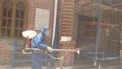 تطهير وتعقيم دور العبادة لاستقبال المصلين بالبحيرة