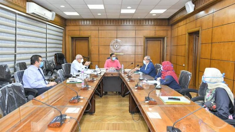 اجتماع محافظ الدقهلية