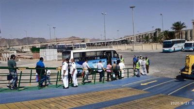 وزير النقل يتابع وصول ٥٦٢ مصريًا من السعودية