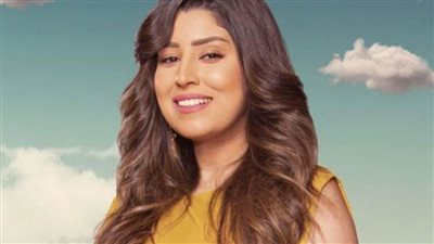 ماذا قالت آيتن عامر عن رفض يوسف الشريف المشاهد الساخنة؟