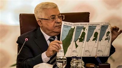 تقرير إسرائيلي: عباس رفض تلقي مكالمة هاتفية من بومبيو