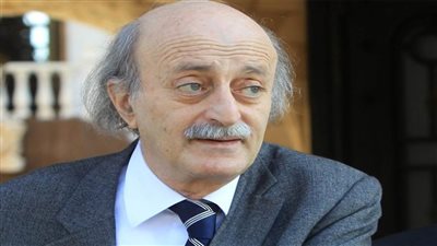 جنبلاط: الأزمة الاقتصادية اللبنانية ستتفاقم دون أفق