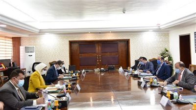 وزيرا الصحة والتنمية المحلية يبحثان احتياجات القطاع الصحي بالمحافظات لمواجهة فيروس كورونا