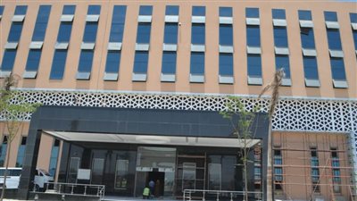 الإسكان: الانتهاء من تنفيذ مستشفى العاشر من رمضان الجامعي.. صور