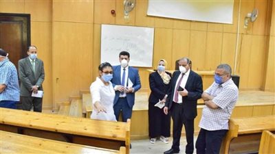 رئيس جامعة بني سويف يتفقد استعدادات امتحانات  السنوات النهائية