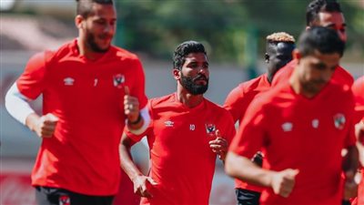 تقسيمة قوية في مران الأهلي لجميع اللاعبين..وصالح جمعة ينتظم في المران الجماعي