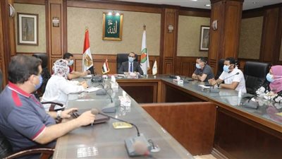 نائب محافظ سوهاج يناقش خطة عمل المرحلة الثانية بعد إضافة 26 قرية جديدة 