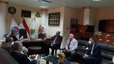 تعاون علمي وأكاديمي بين كلية طب بنها والأكاديمية الطبية العسكرية