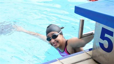 بطلة السباحة البارالمبية 