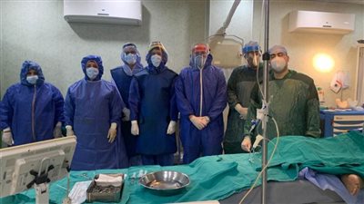 أبطال لا يهابون المخاطر.. جراحات دقيقة لمصابى كورونا بـ4 مستشفيات تعليمية