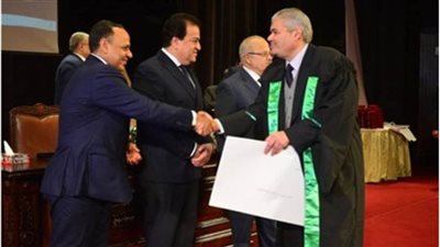 فوز عالم مصري بدرجة أستاذ شرفي  بمعهد جورج جرين لأبحاث الكهرومغناطيسية