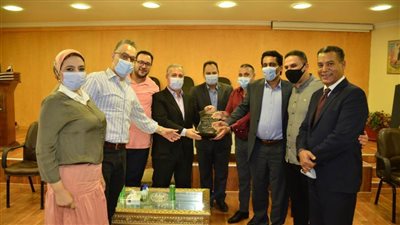 «روزاليوسف» تُكرم المهندس عبدالصادق الشوربجي