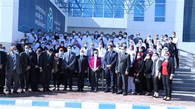 وزيرة الصحة تناشد العاملين بالتأمين الصحي نقل تجربتهم لباقي المحافظات