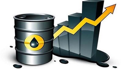 النفط يصعد أكثر من 1% 