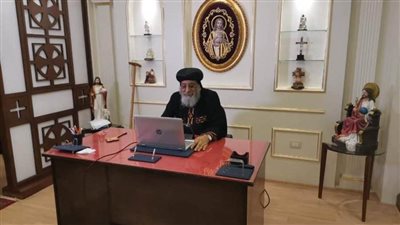 البابا تواضروس يلتقي كهنة كنائس المنتزه عبر تطبيق zoom