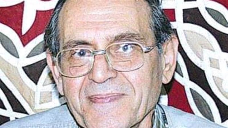 الفنان التشكيلي والناقد