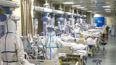 مسؤول طبي أمريكي يحذر من مخاطر نقل عدوى كورونا من الشباب للكبار