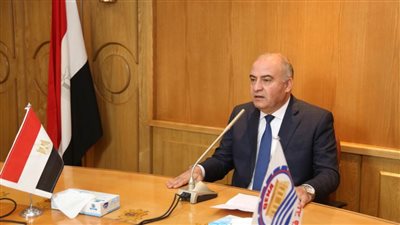 محافظ قنا : تغيير الطاقم الإداري بوحدة الشئون الاجتماعية لقرية العمرة بالكامل