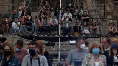 إسبانيا: عزل منطقة تضم 200 ألف شخص في كتالونيا