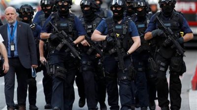 الشرطة البريطانية تلقي القبض على أخطر العصابات الإجرامية بعد أن فكت شفرة اتصالاتهم