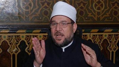 وزير الأوقاف يهدي نادي القضاة إصدارات الأعلى للشؤون الإسلامية