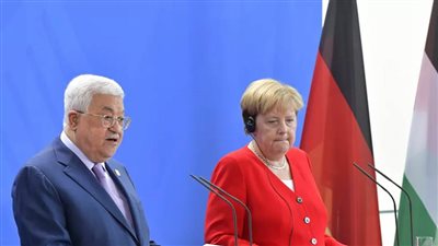 ميركل وعباس يناقشان آخر مستجدات مخططات الضم الإسرائيلية وجائحة كورونا
