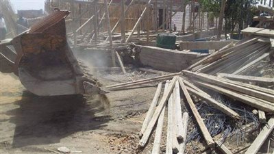 محافظ سوهاج: إزالة 20 حالة تعدٍّ على الأراضي الزراعية وأملاك الدولة