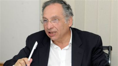 إدراج ممدوح حمزة على قائمة الممنوعين من السفر