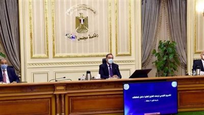 عاجل.. رئيس الوزراء يتابع المشروع القومي لرصف الطرق داخل المحافظات